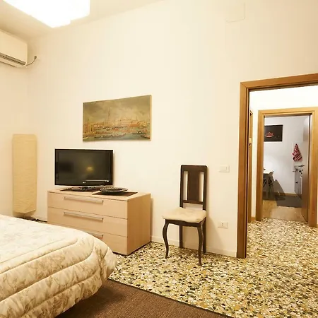 Le Tango Apartment Venice